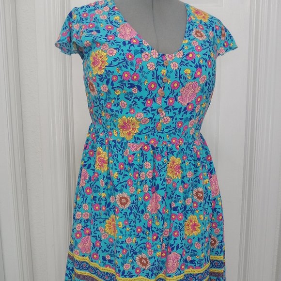 Kirundo Woman's Dress. - Picture 4 of 9